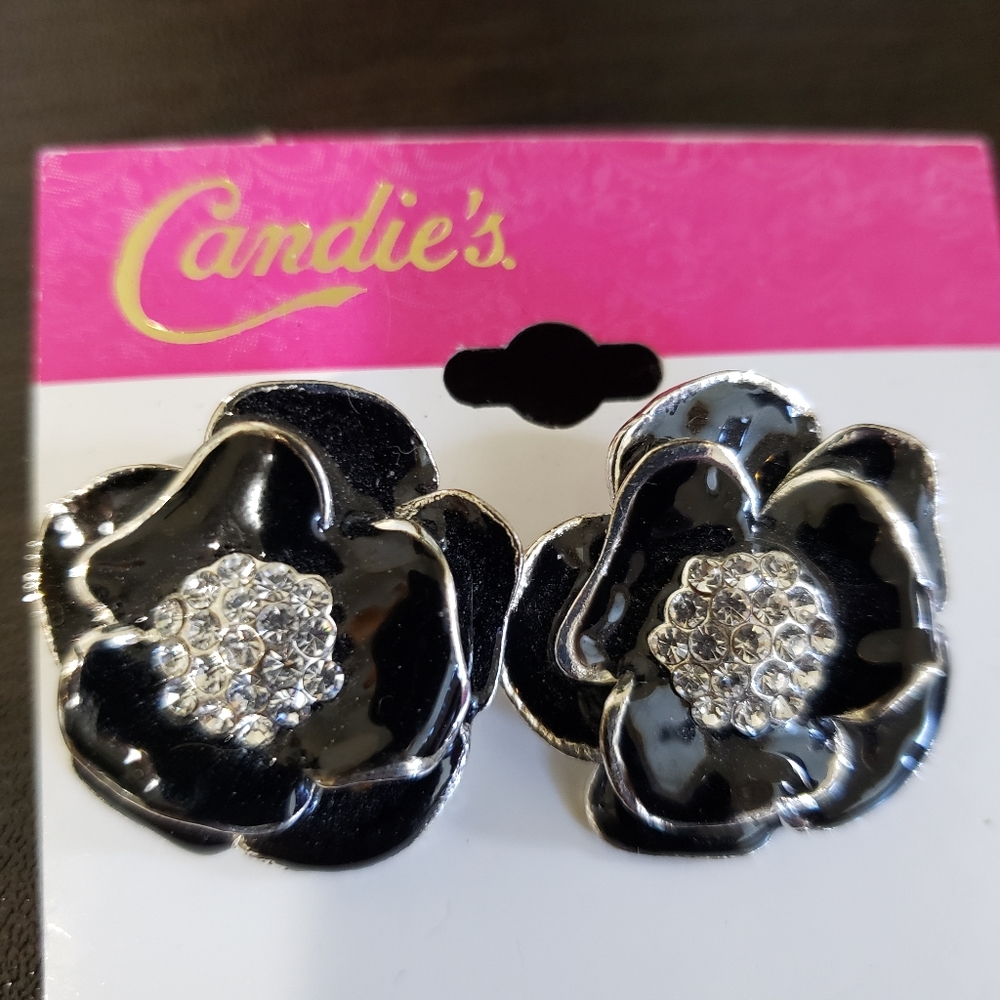 🔥Flower Pierced Earrings